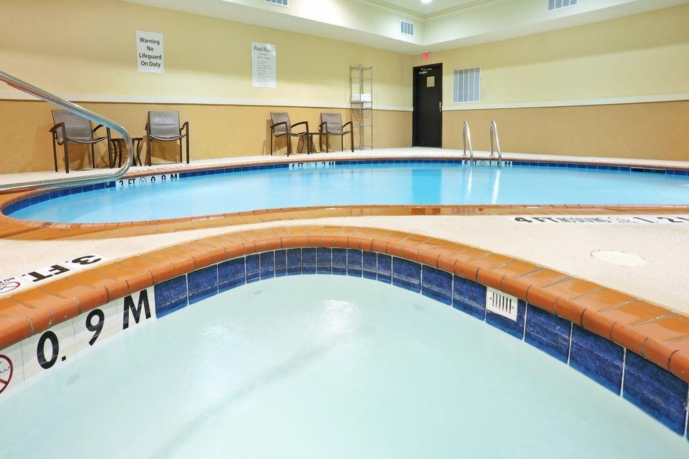 Comfort Inn & Suites Dallas Medical-Market Center מראה חיצוני תמונה