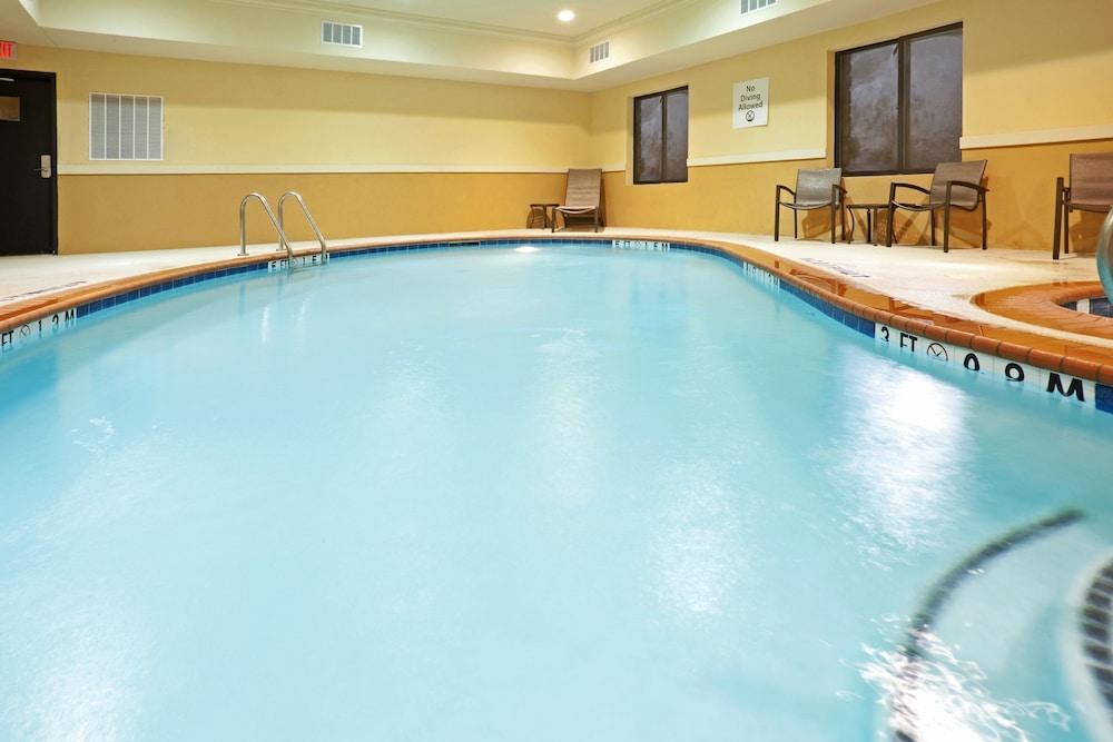 Comfort Inn & Suites Dallas Medical-Market Center מראה חיצוני תמונה