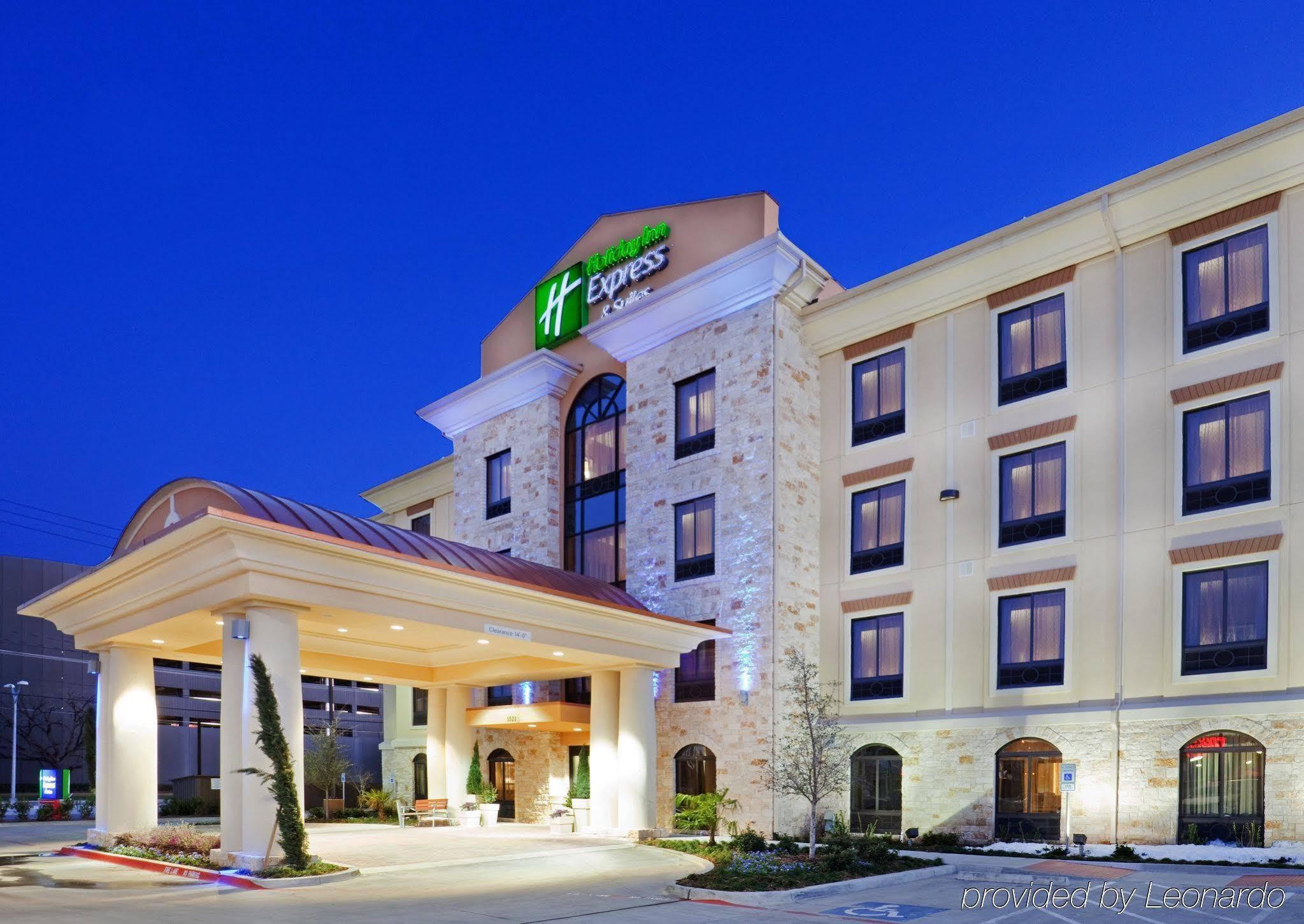 Comfort Inn & Suites Dallas Medical-Market Center מראה חיצוני תמונה