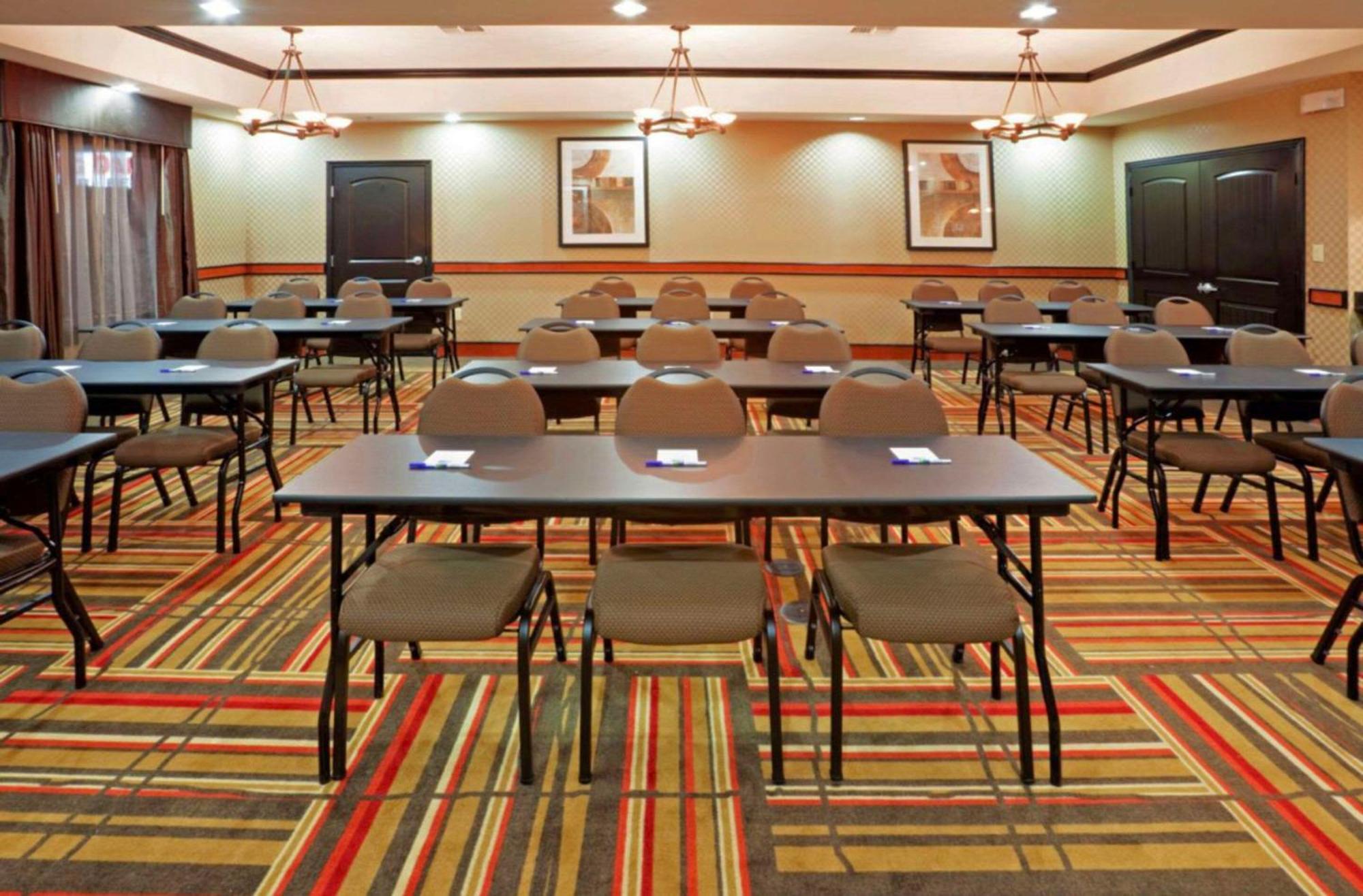 Comfort Inn & Suites Dallas Medical-Market Center מראה חיצוני תמונה