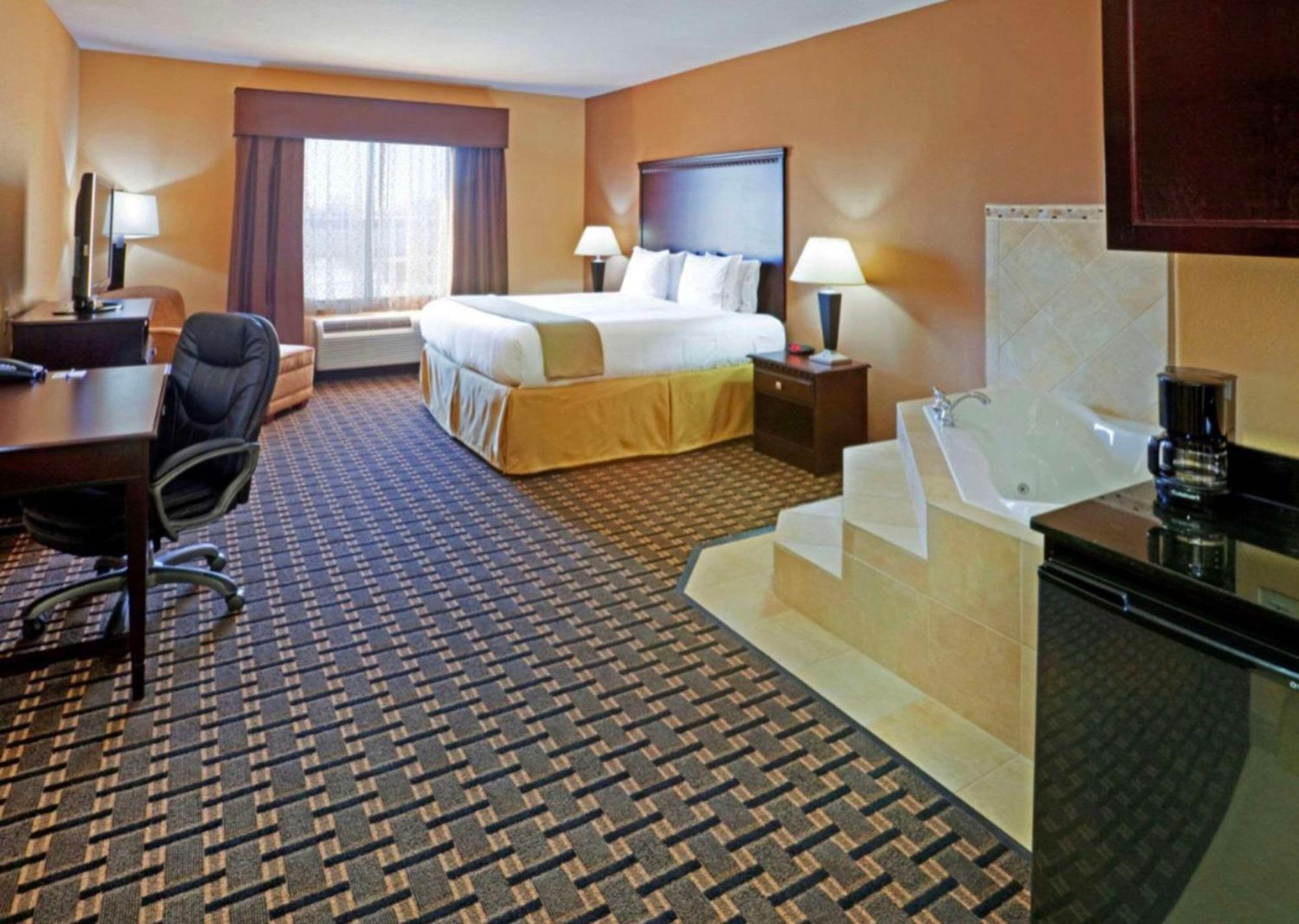 Comfort Inn & Suites Dallas Medical-Market Center מראה חיצוני תמונה